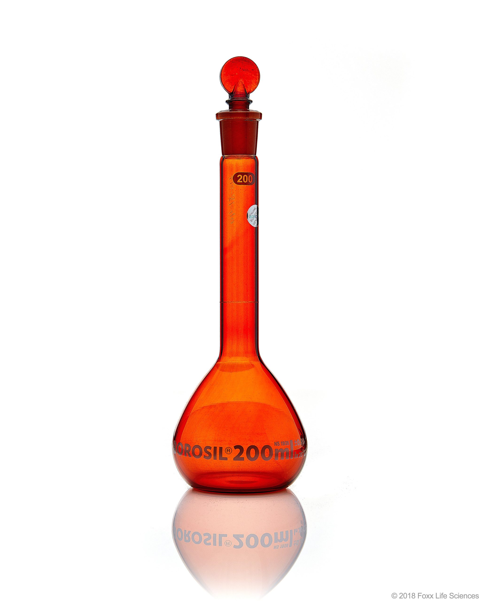 200ml_Amber_Volumetric_Flask.jpg