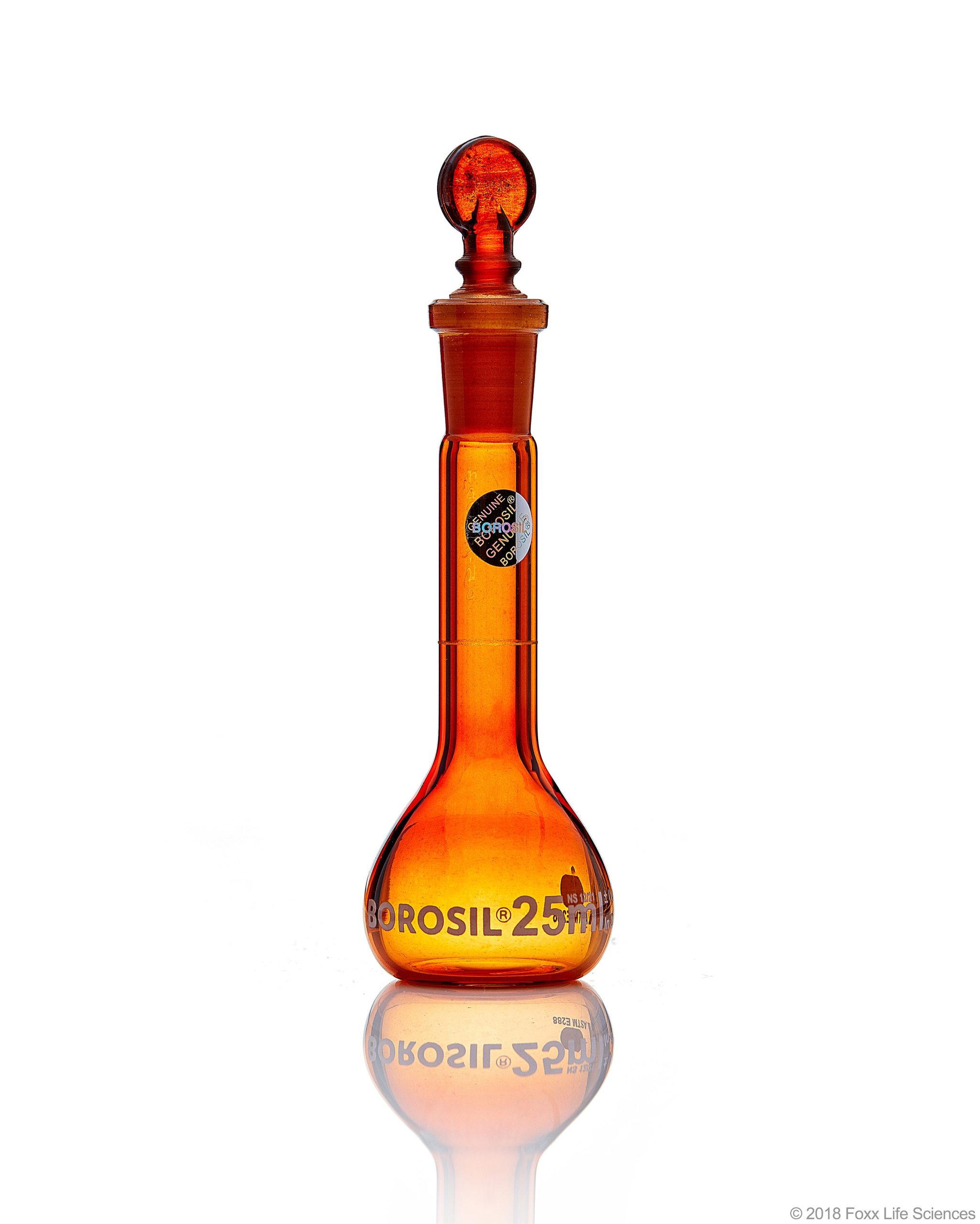 25ml_Amber_Volumetric_Flask_a44fe2c3-3383-44d2-85f3-76a56aa1fa7a.jpg