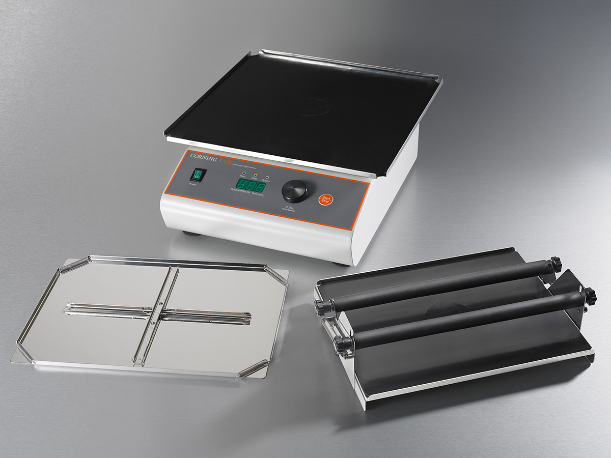 Platform with non-stick rubber mat