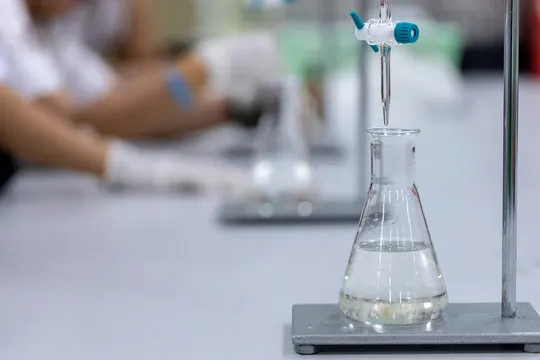Glass & Plastic Laboratory Burettes – Accurate Titration Tools | LDP Laboratory glass and plastic burettes for titration and fluid dispensing at LDP